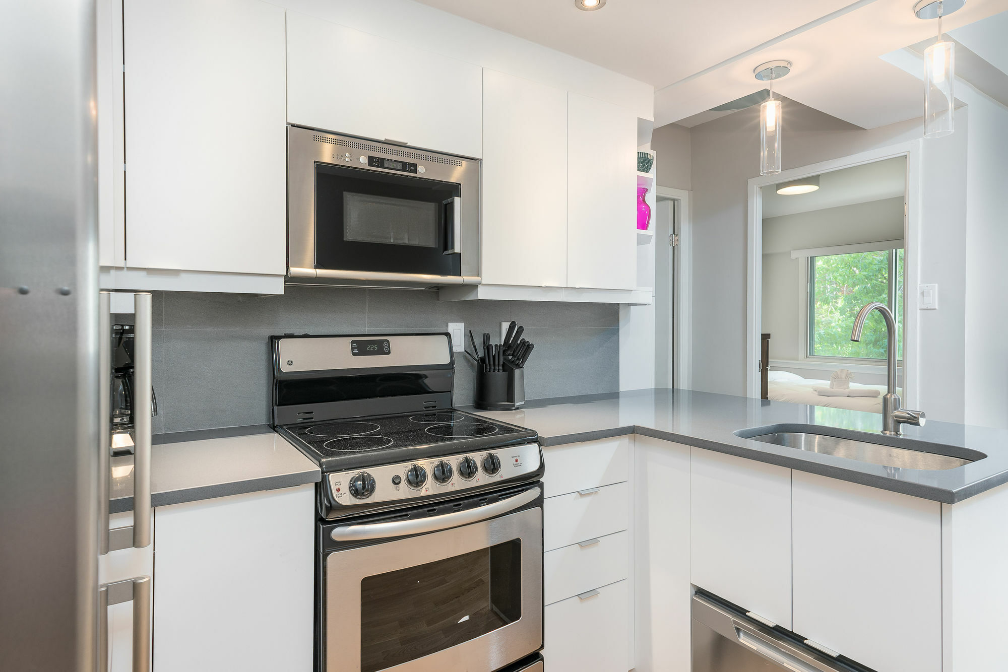 Apartamento Modern 1Br In Milton Park By Sonder Montreal Exterior foto