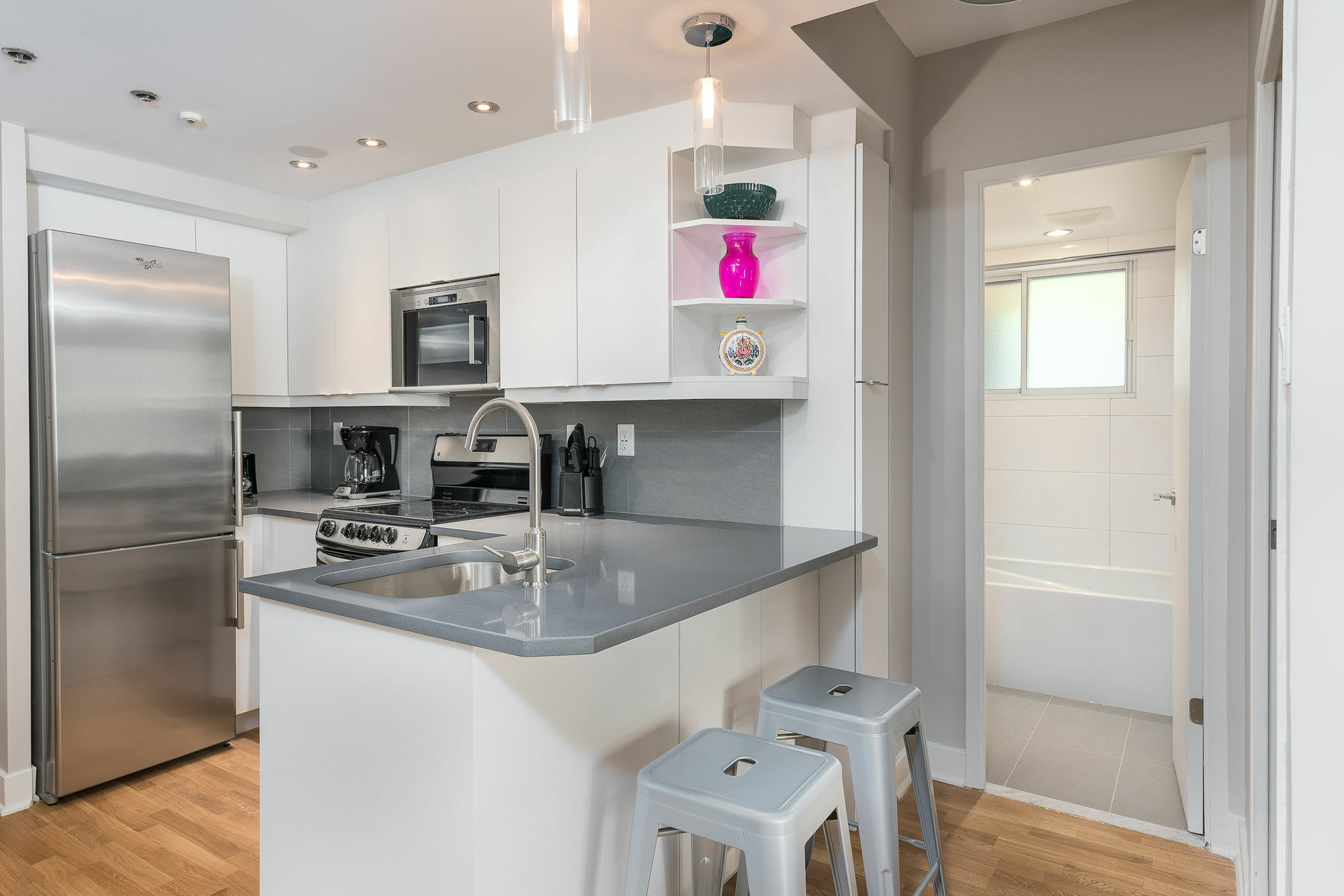 Apartamento Modern 1Br In Milton Park By Sonder Montreal Exterior foto